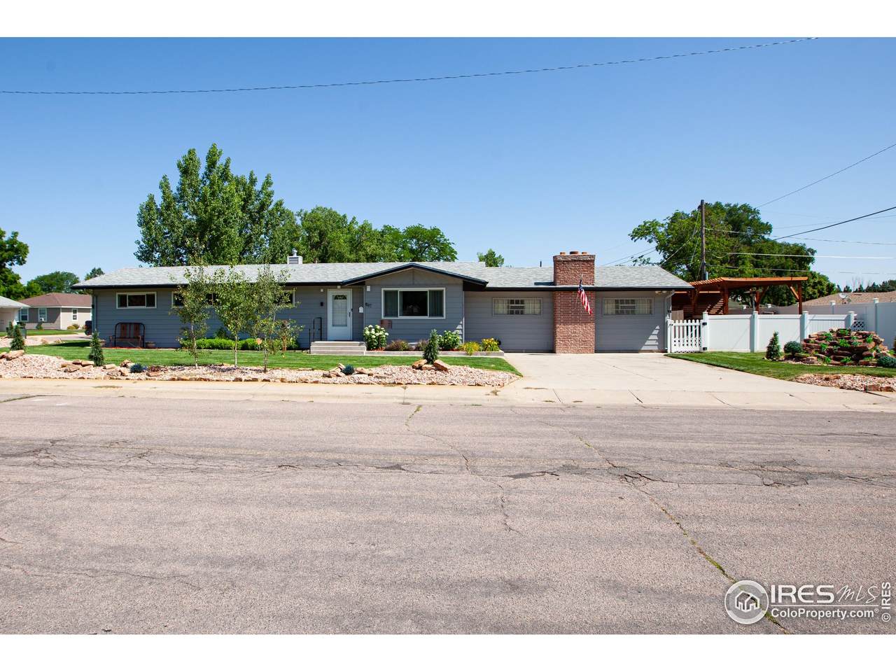 947 Holden Ln - Photo 1