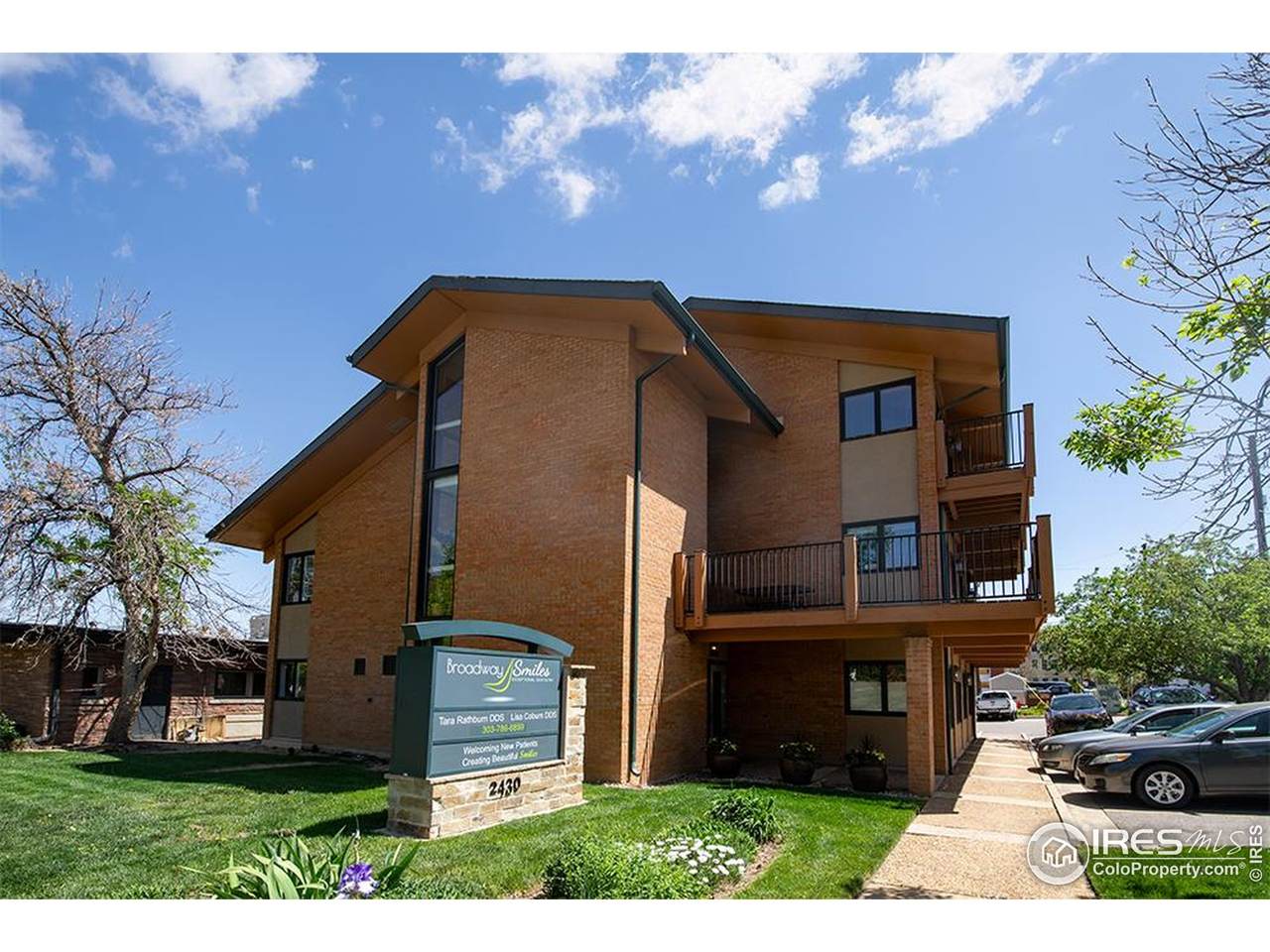 2430 Broadway St - Photo 1