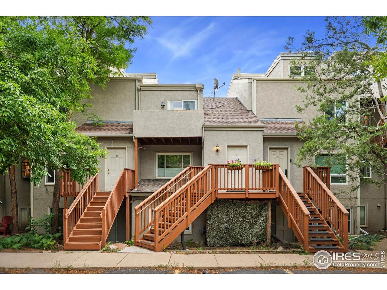3000 Broadway St - Photo 1