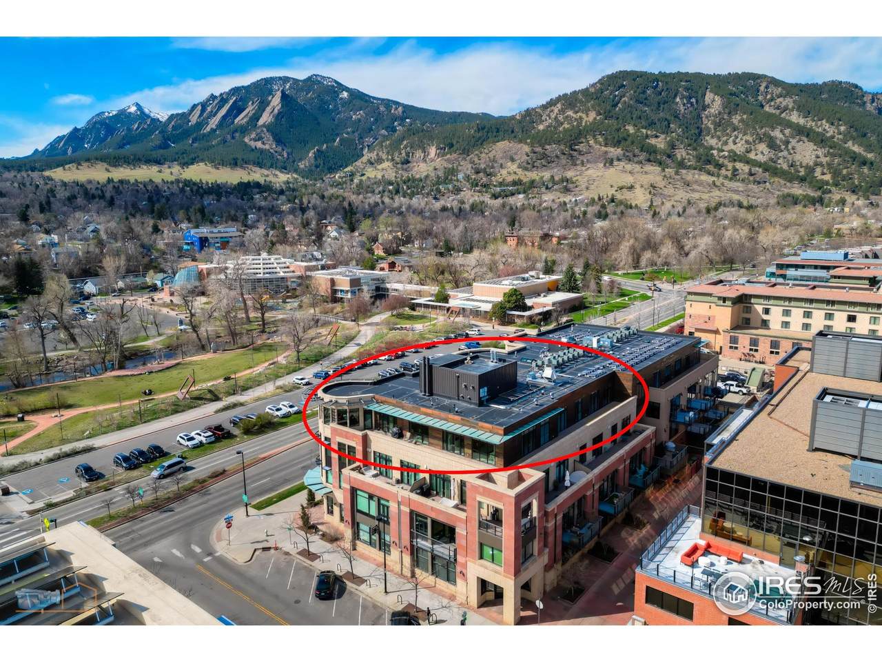 1077 Canyon Blvd - Photo 1