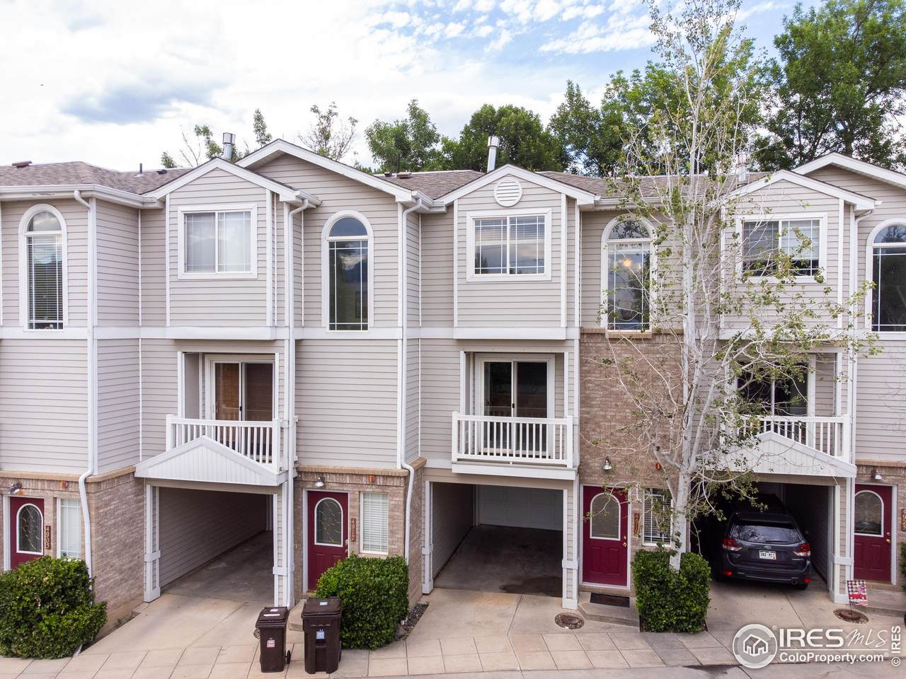 4919 Noble Park Pl - Photo 1