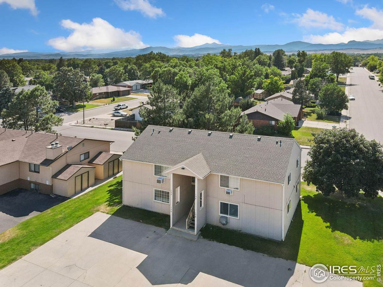 132 47th Pl - Photo 1