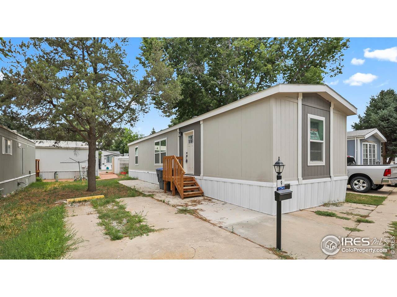 821 17th Ave - Photo 1