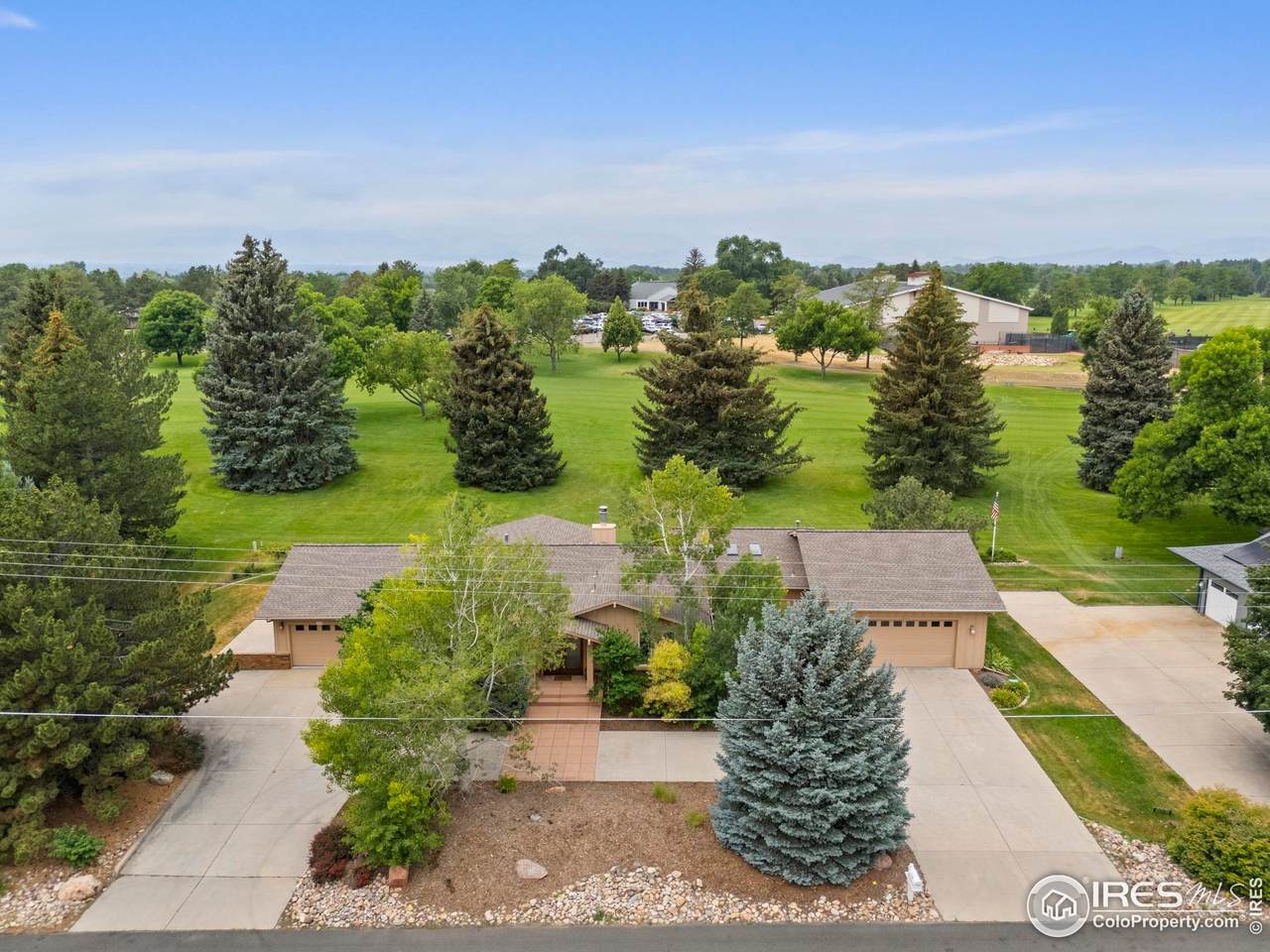 2305 Turnberry Rd - Photo 1