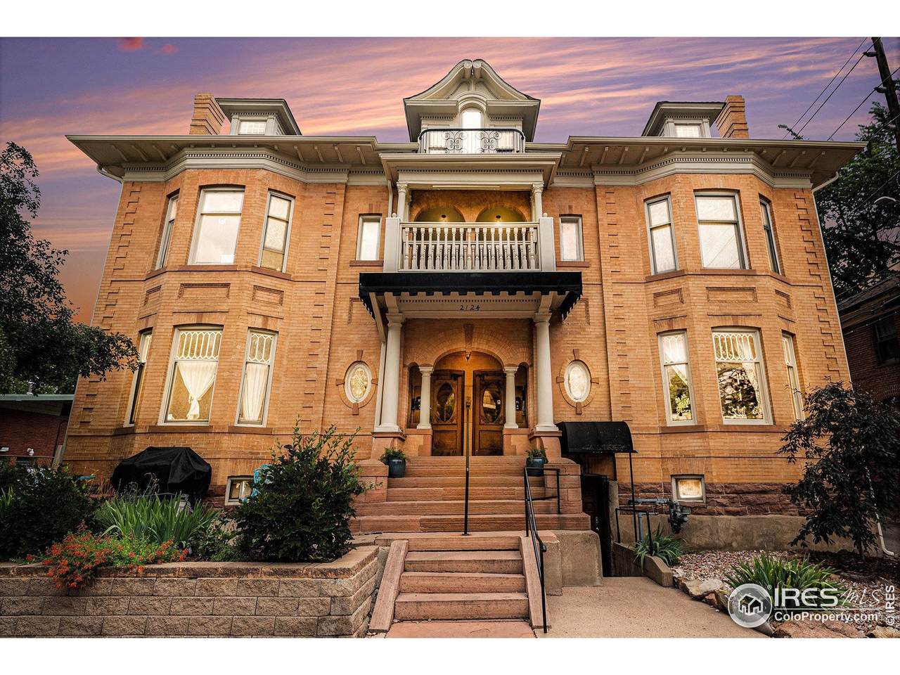2124 17th Ave - Photo 1