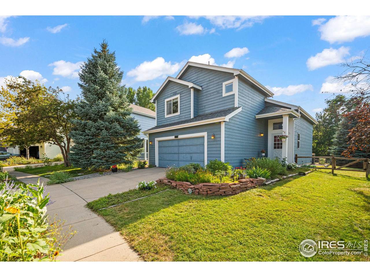 1313 Carnation Cir - Photo 1