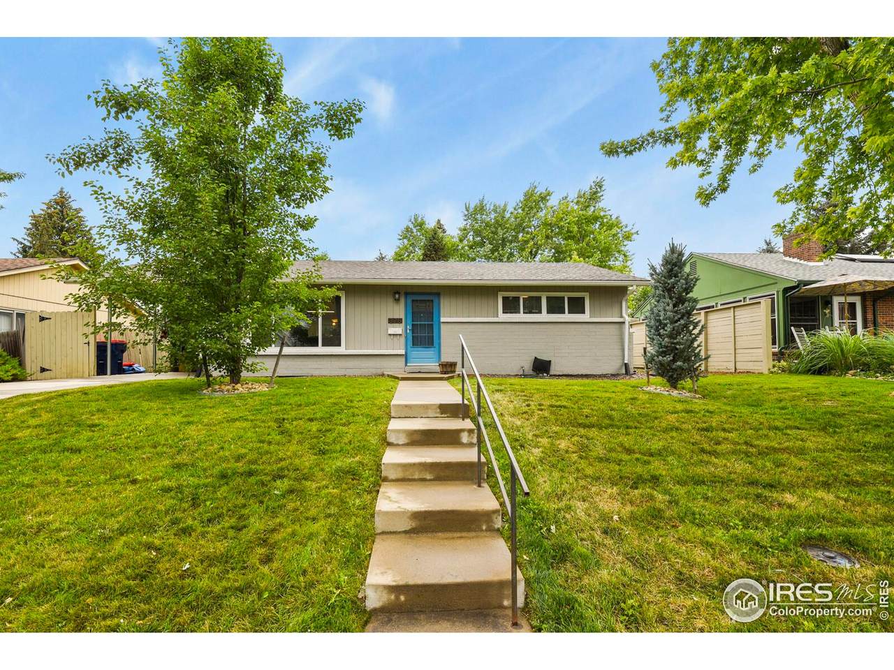 375 Hemlock St - Photo 1