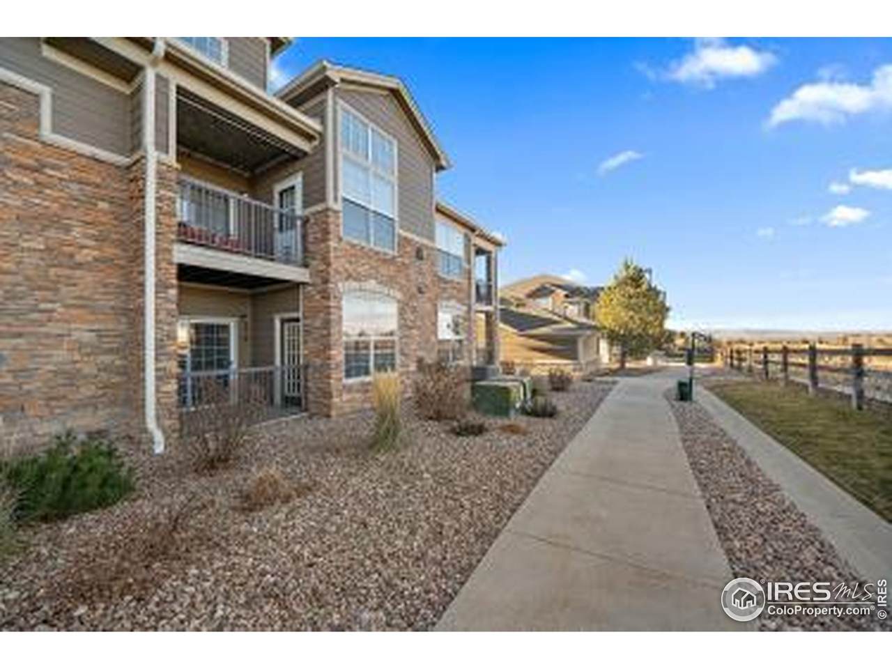 3155 Blue Sky Cir - Photo 1
