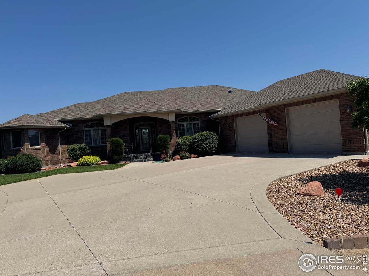 117 Hillside Dr - Photo 1