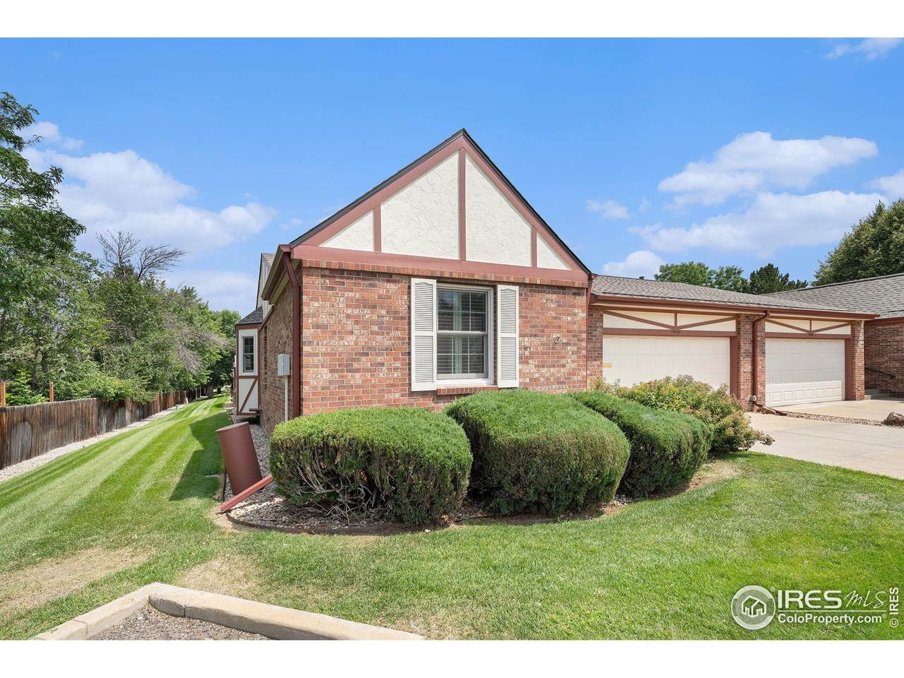 1448 Elmhurst Ct - Photo 1