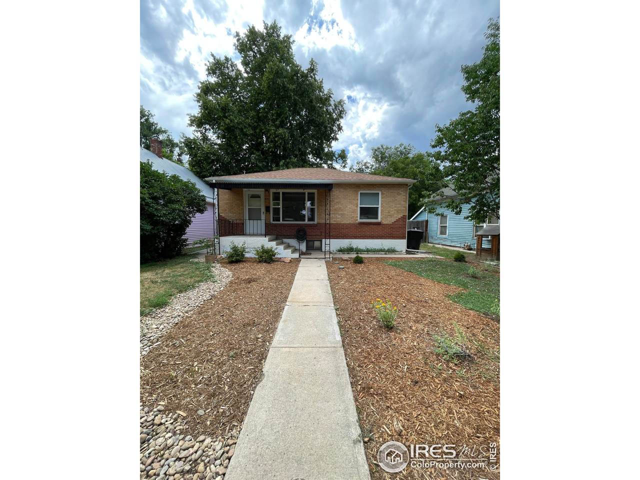 527 Martin St - Photo 1