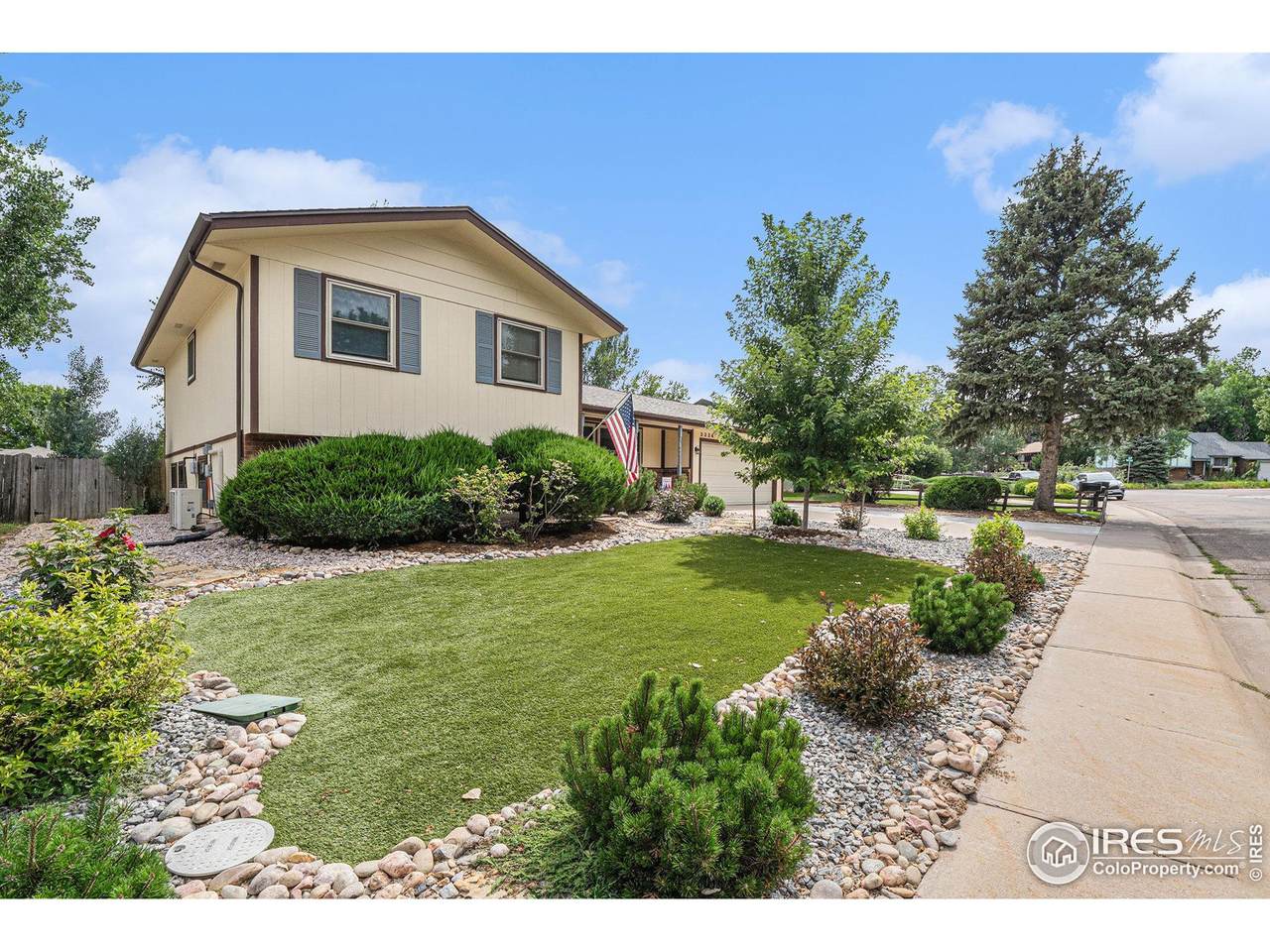 3334 34th St - Photo 1