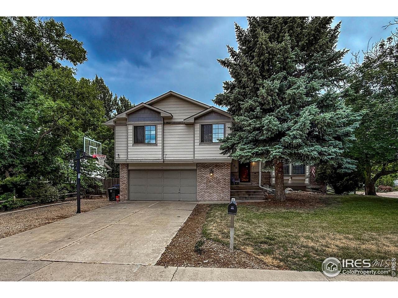 2888 Humboldt Cir - Photo 1