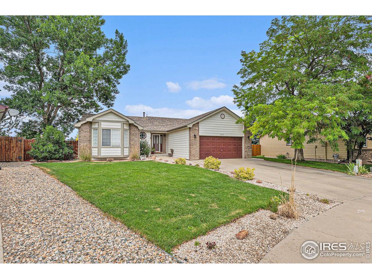2055 Fox Meadow Ln - Photo 1