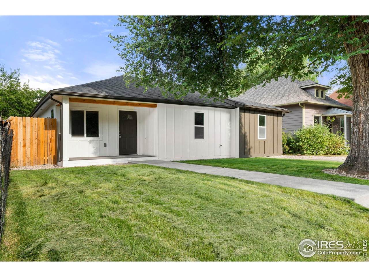 426 Atwood St - Photo 1
