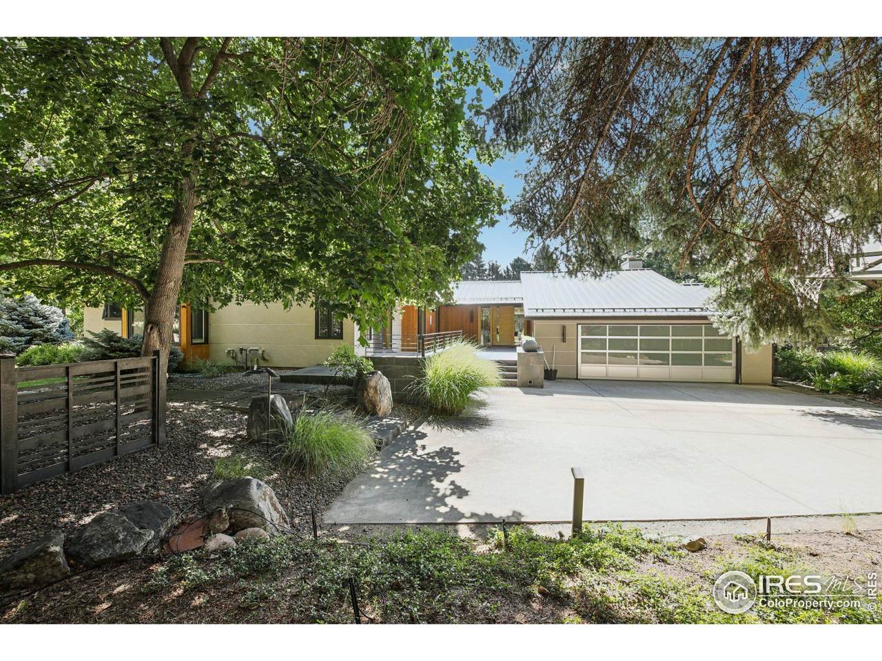 503 Kalmia Ave - Photo 1