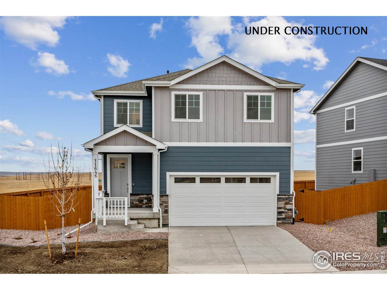 945 Tallus St - Photo 1