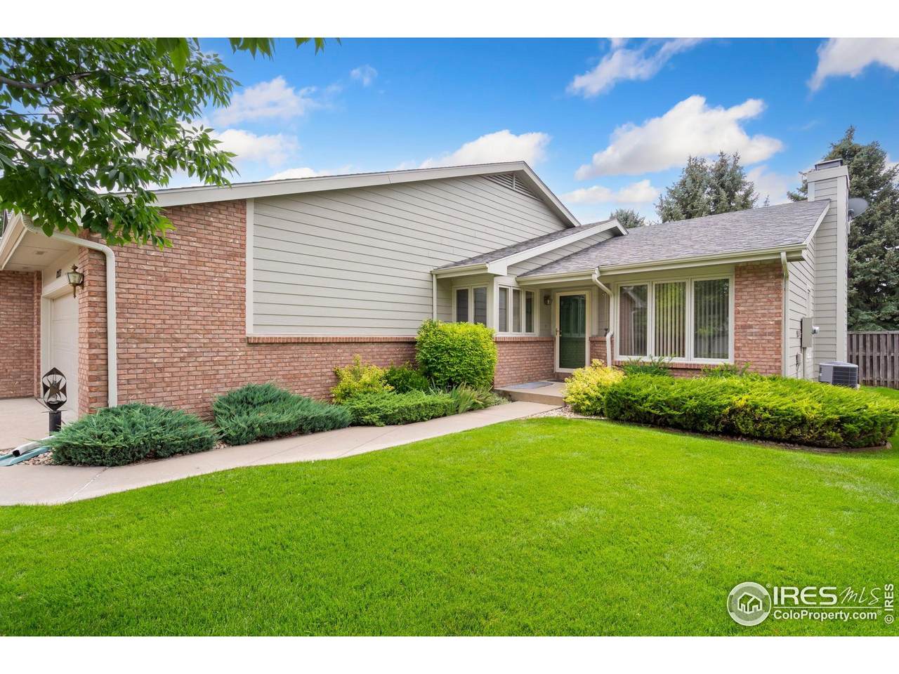 1213 Silk Oak Ct - Photo 1