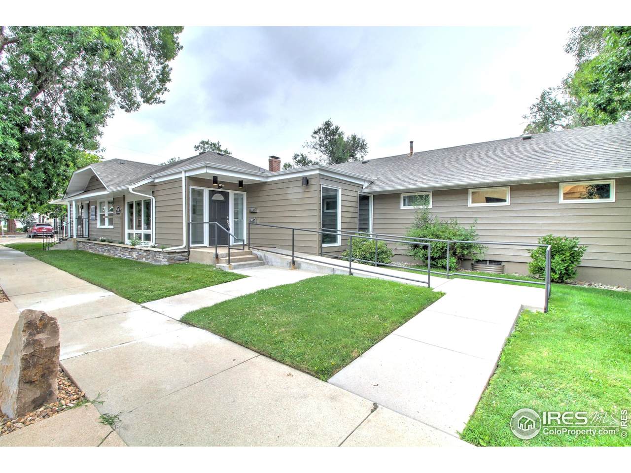 401 Cleveland St - Photo 1