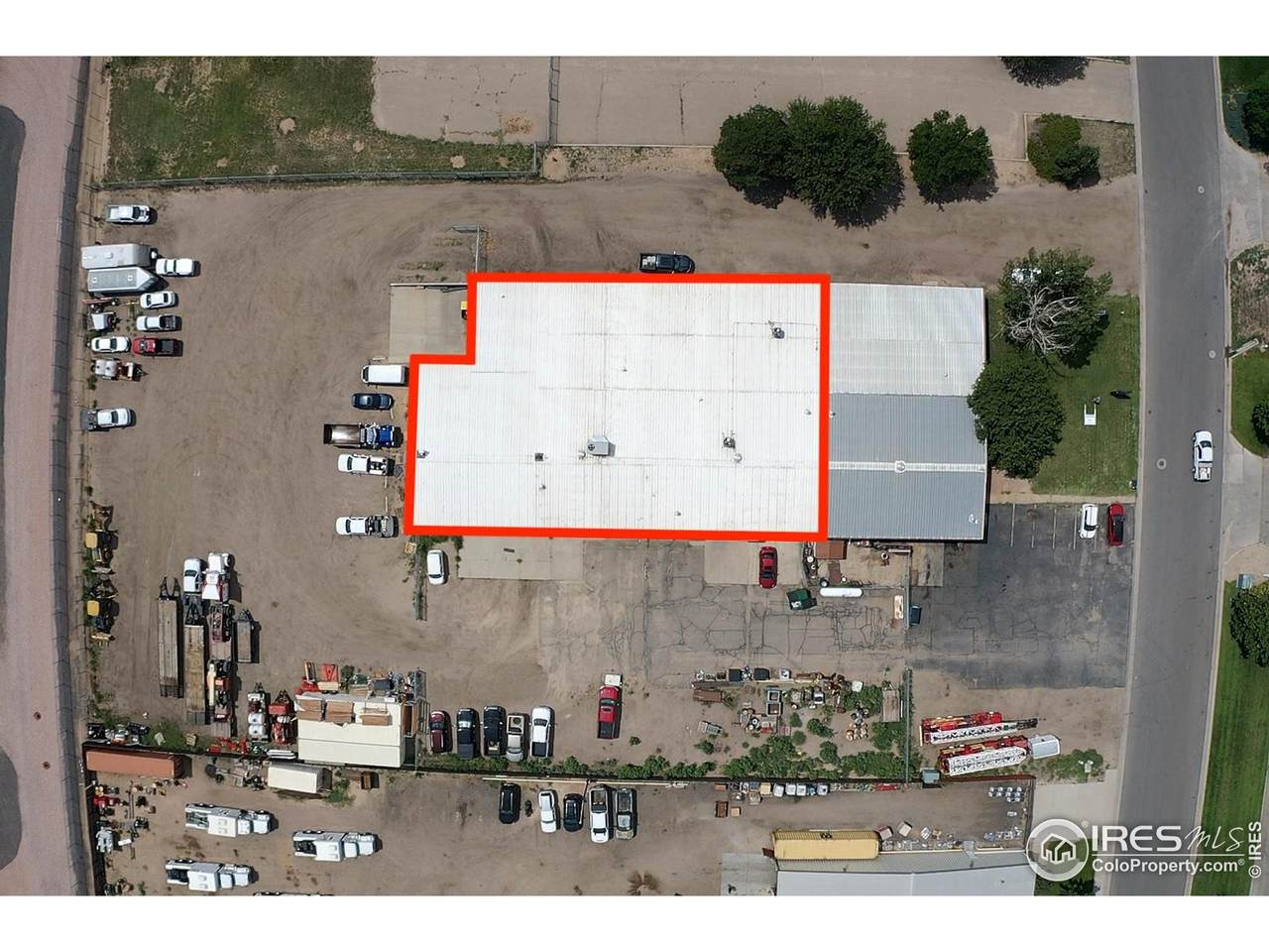 128 30th St - Photo 1