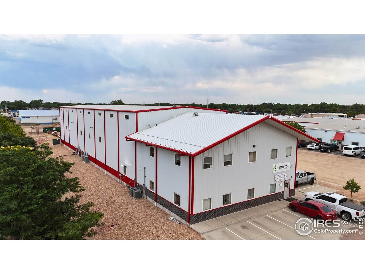 1400 42nd St - Photo 1