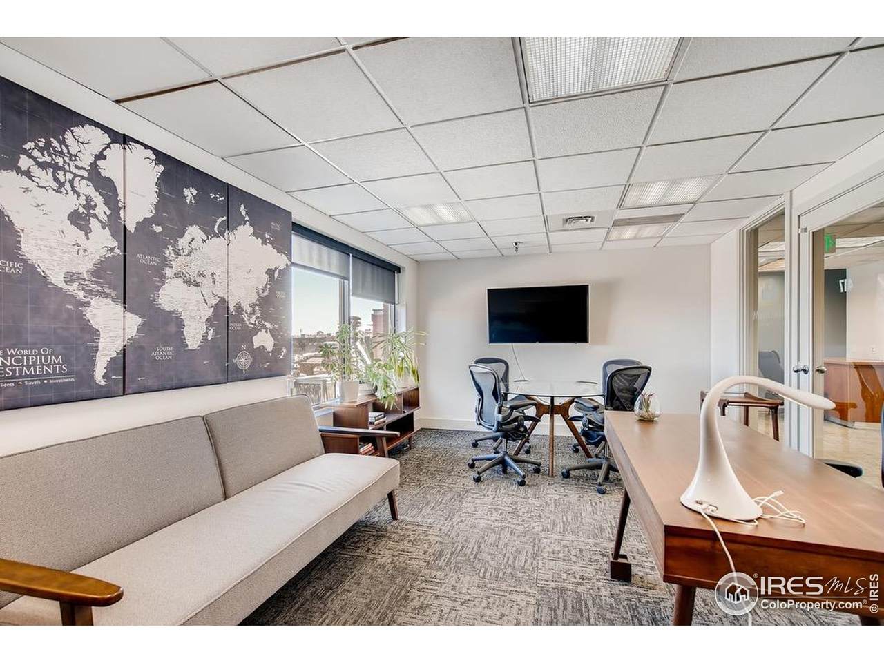 1035 Pearl St - Photo 1