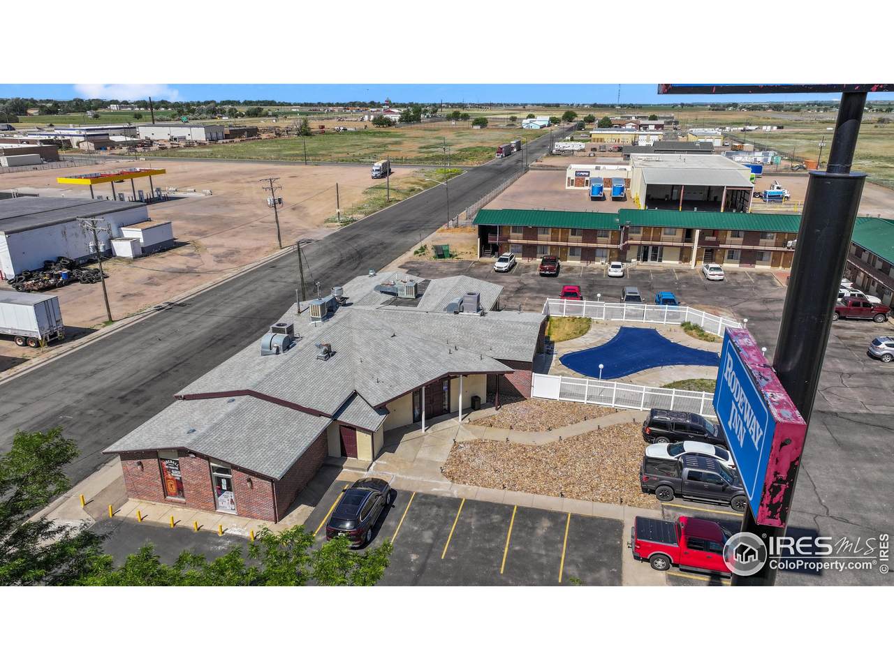 1204 Colorado Ave - Photo 1