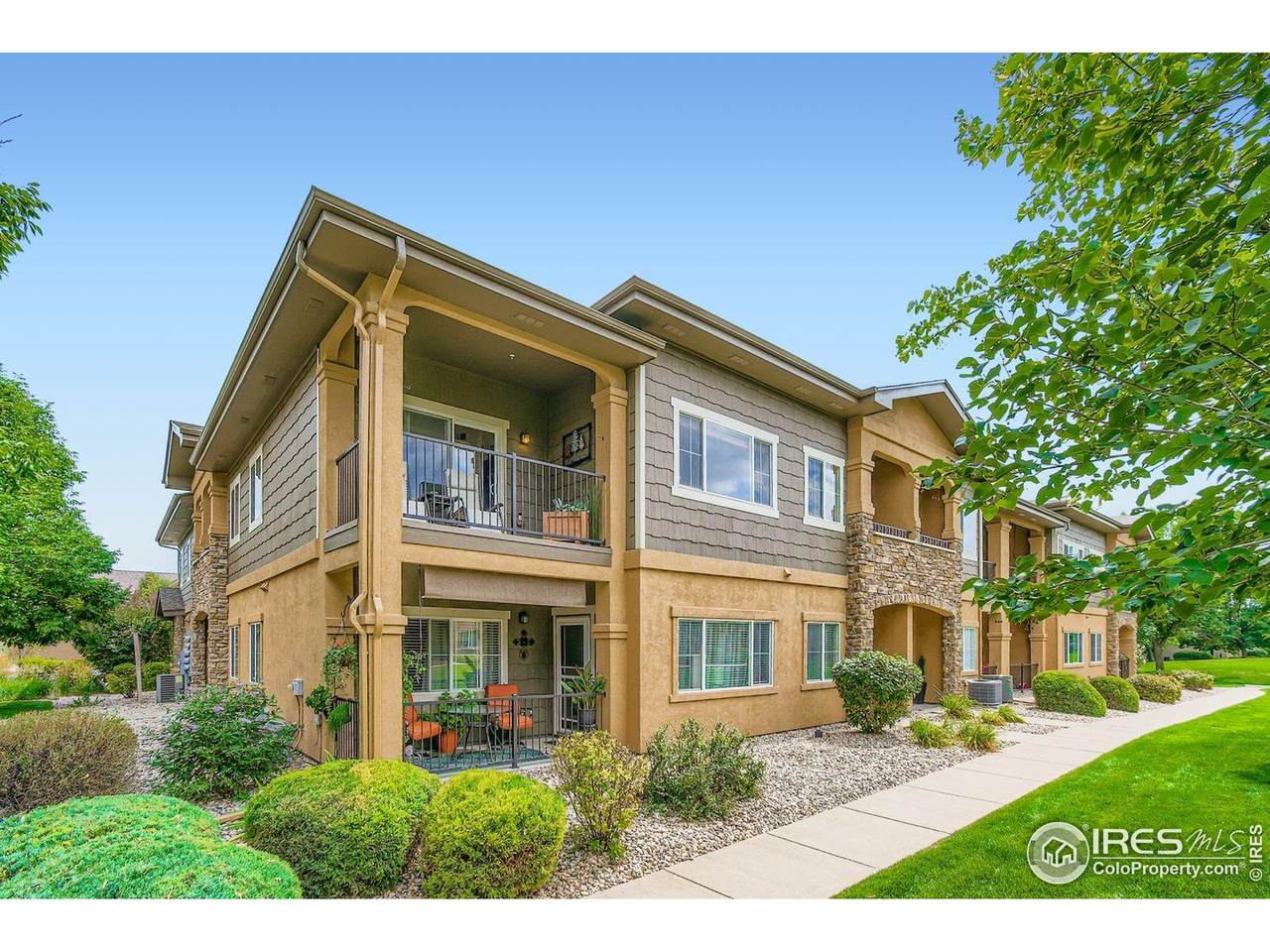 2321 Calais Dr - Photo 1