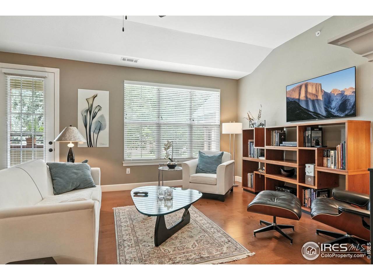 1379 Charles Dr - Photo 1