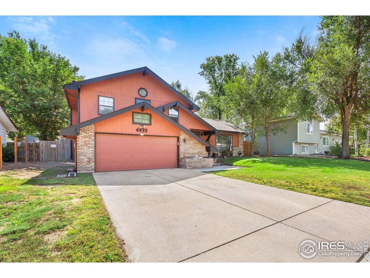 4432 6th St - Photo 1