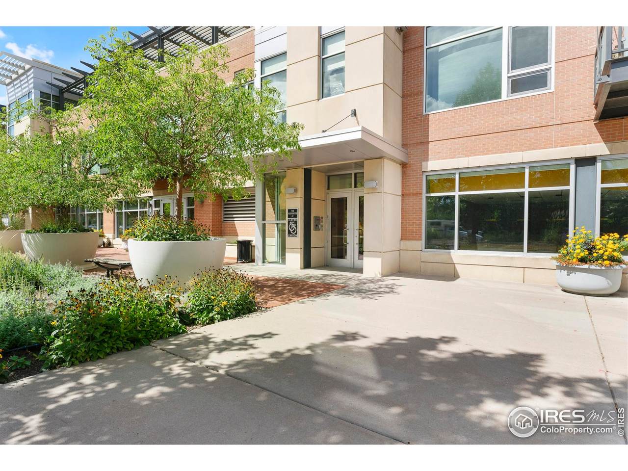 1155 Canyon Blvd - Photo 1