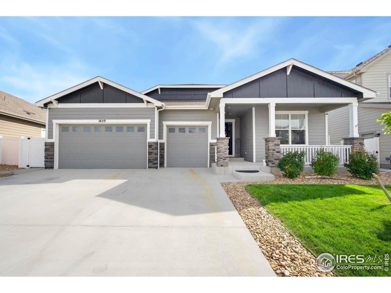 1829 Holloway Dr - Photo 1