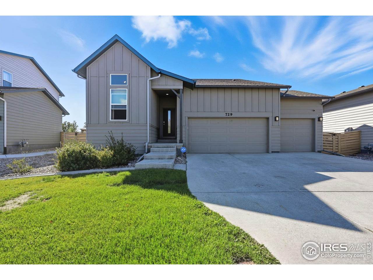 729 67th Ave - Photo 1