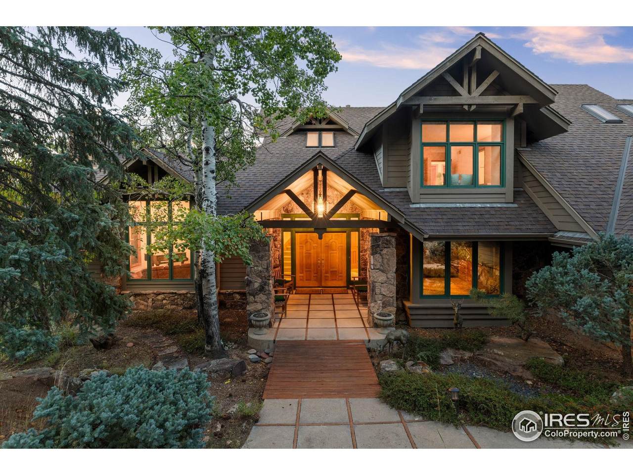 2554 Linden Dr - Photo 1