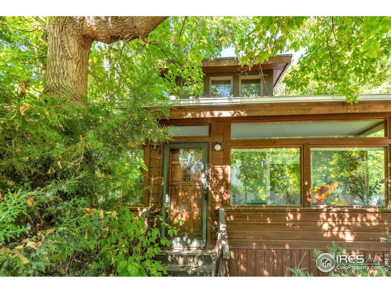 2006 Joslyn Pl - Photo 1