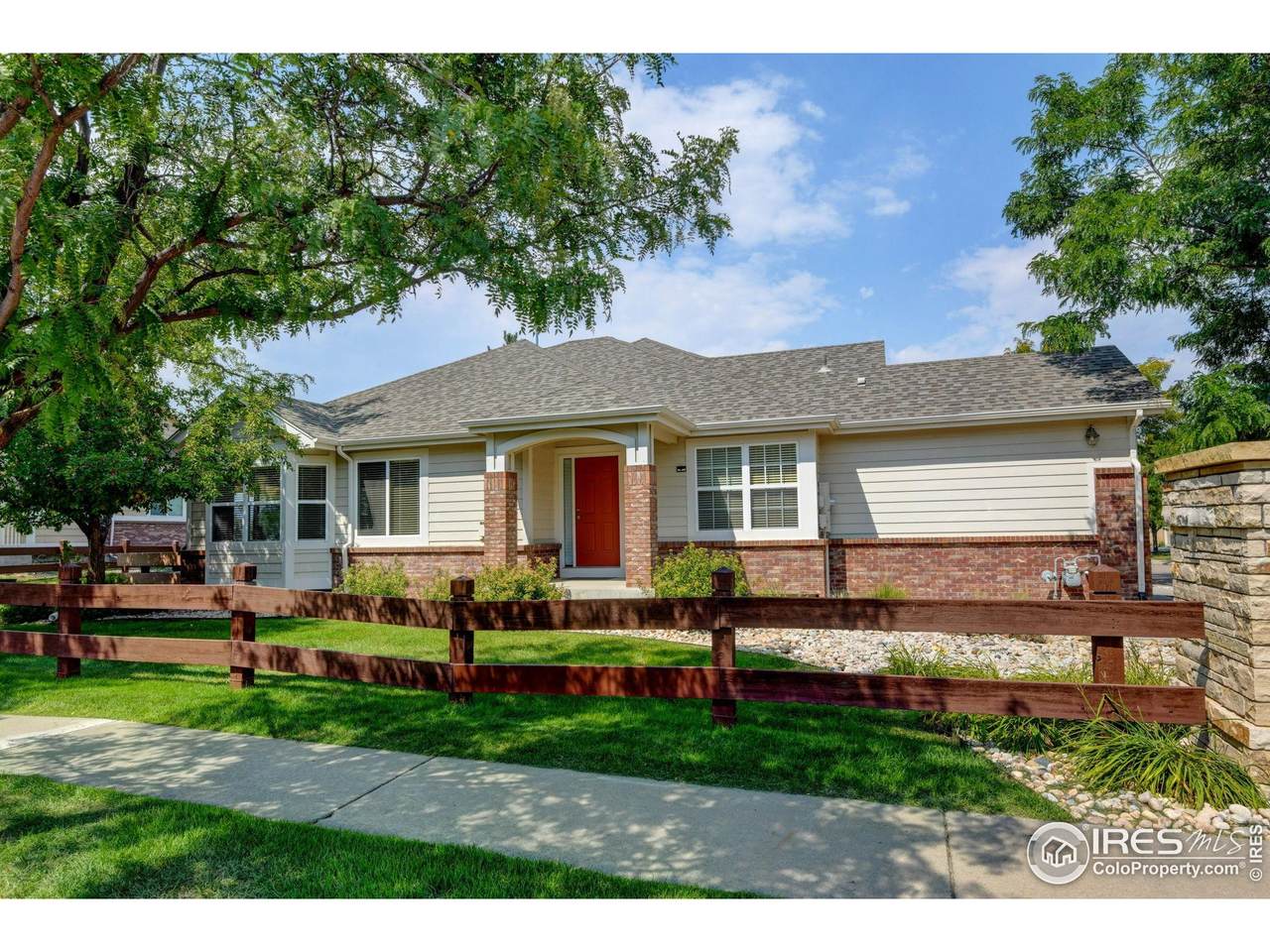 4063 Don Fox Cir - Photo 1