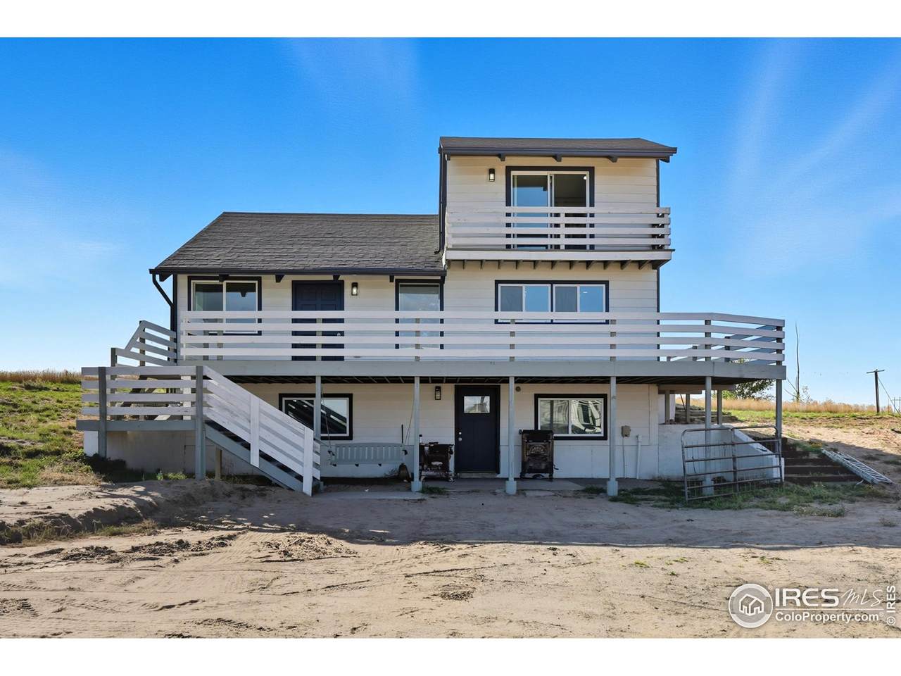 2269 Mathews Ave - Photo 1