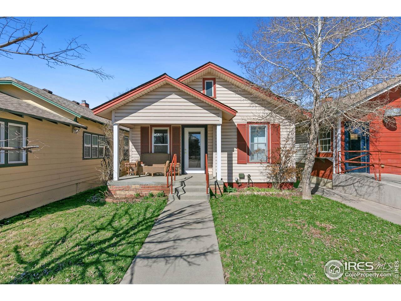 222 Oak Ave - Photo 1