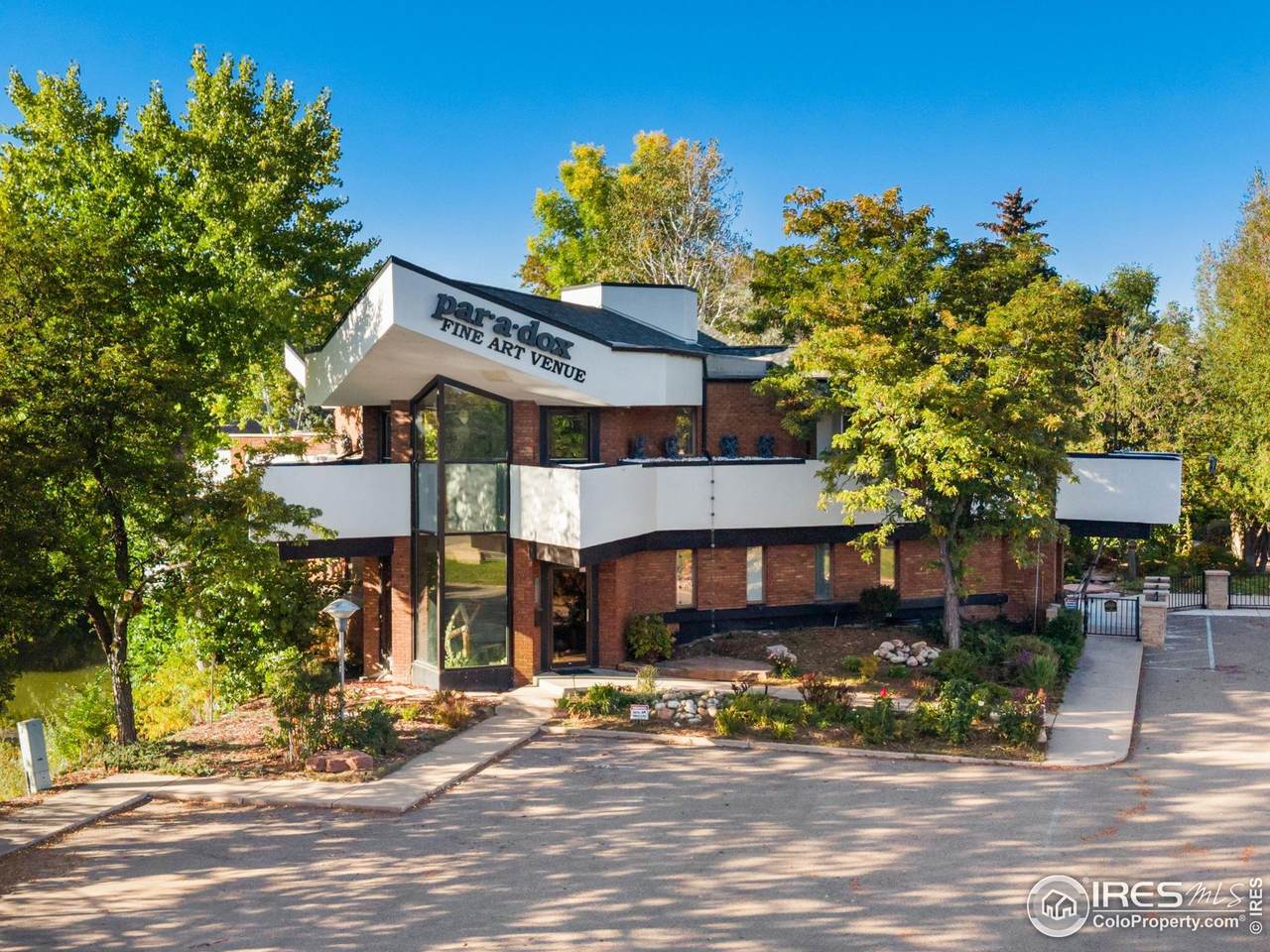 2683 Taft Ave - Photo 1