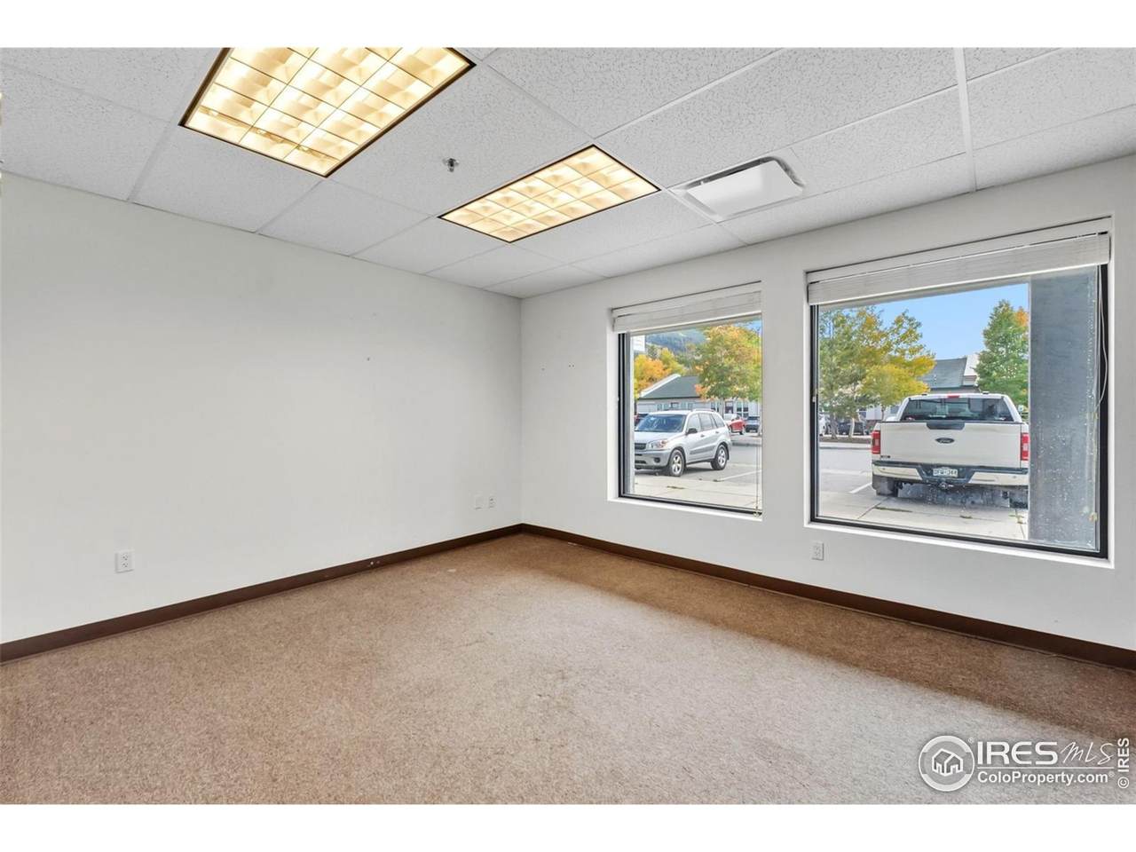 114 Village Pl - Photo 1