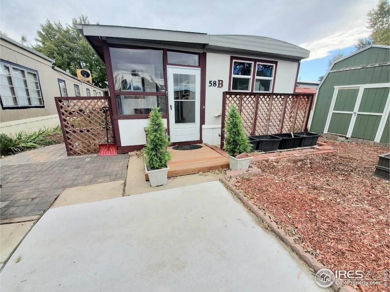 221 57th St - Photo 1