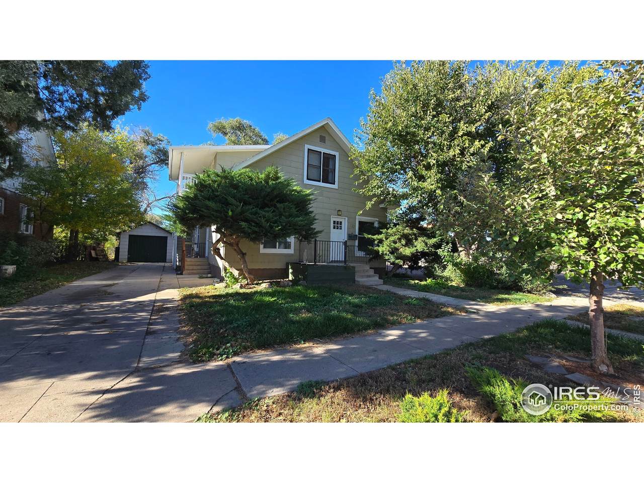 323 4th St - Photo 1