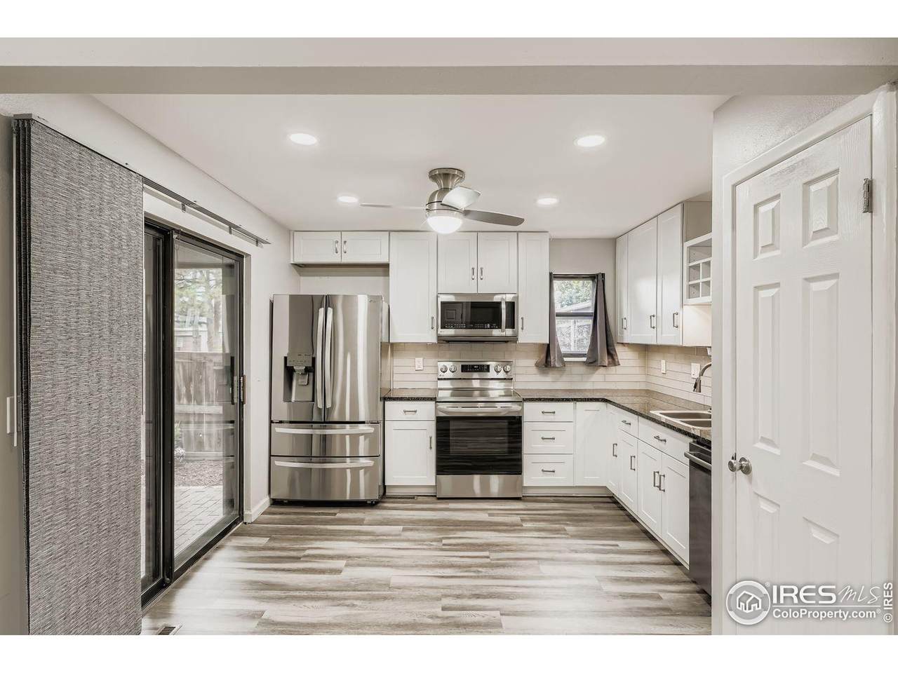 1251 Yosemite Way - Photo 1