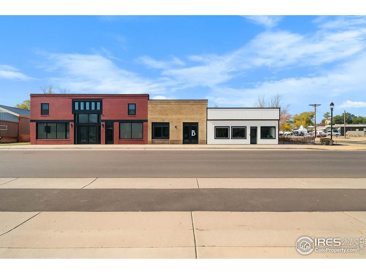 333 Main St - Photo 1