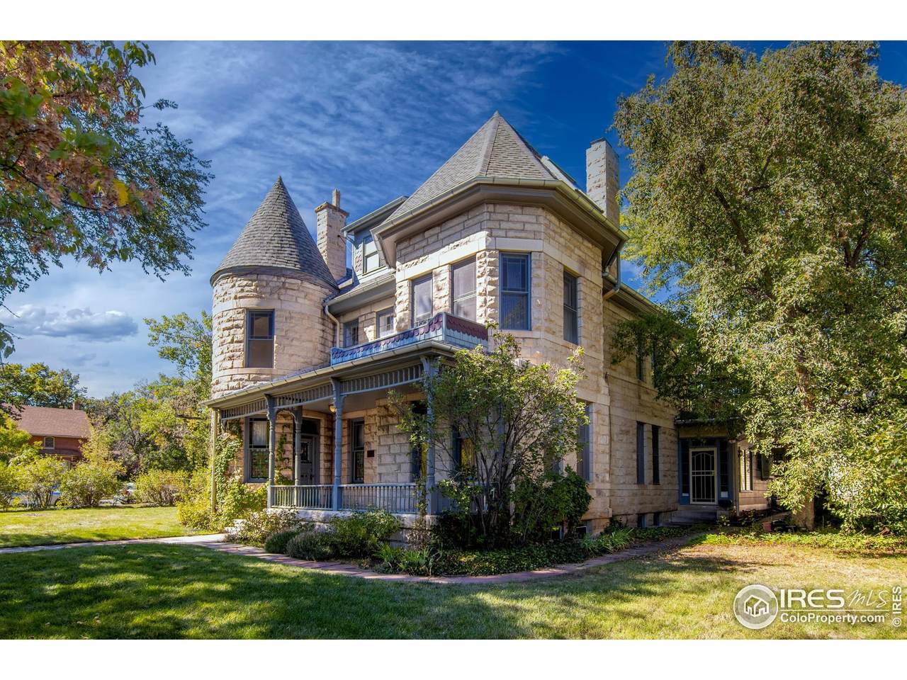 1709 Pine St - Photo 1