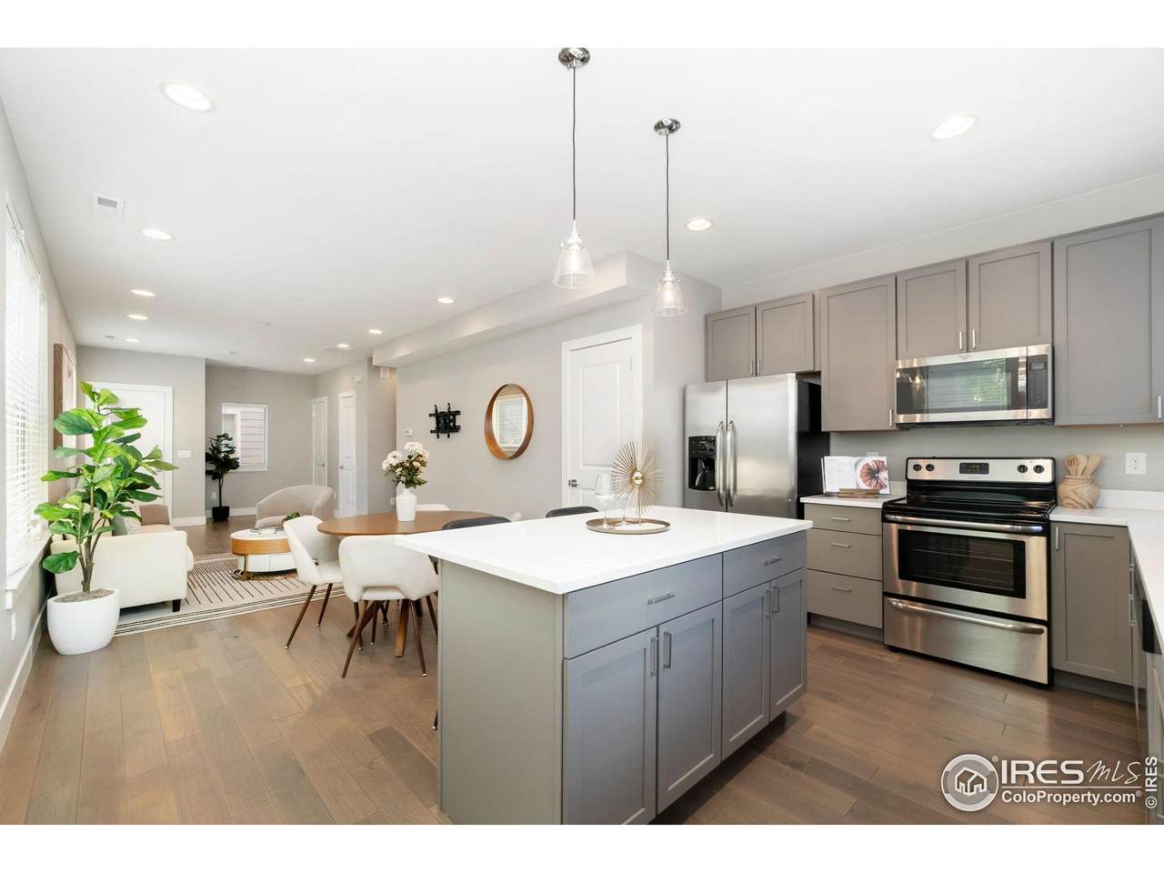 1435 Irving St - Photo 1