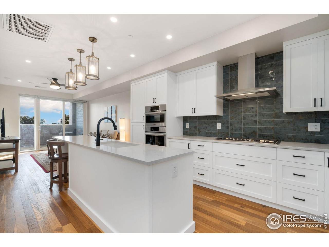 221 Mountain Ave - Photo 1