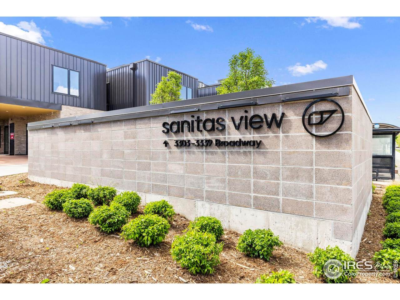 3319 Broadway St - Photo 1