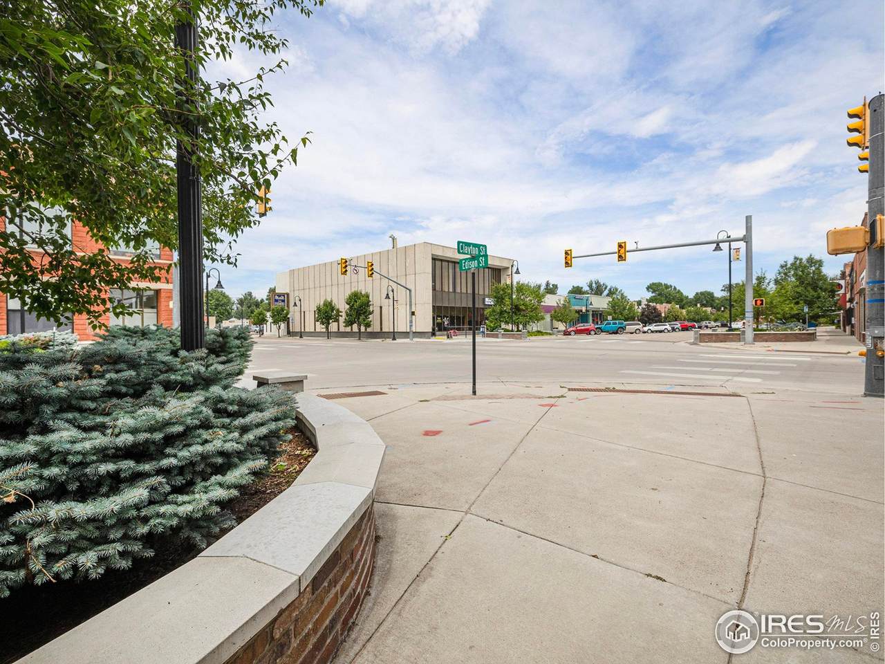 117 Clayton St - Photo 1