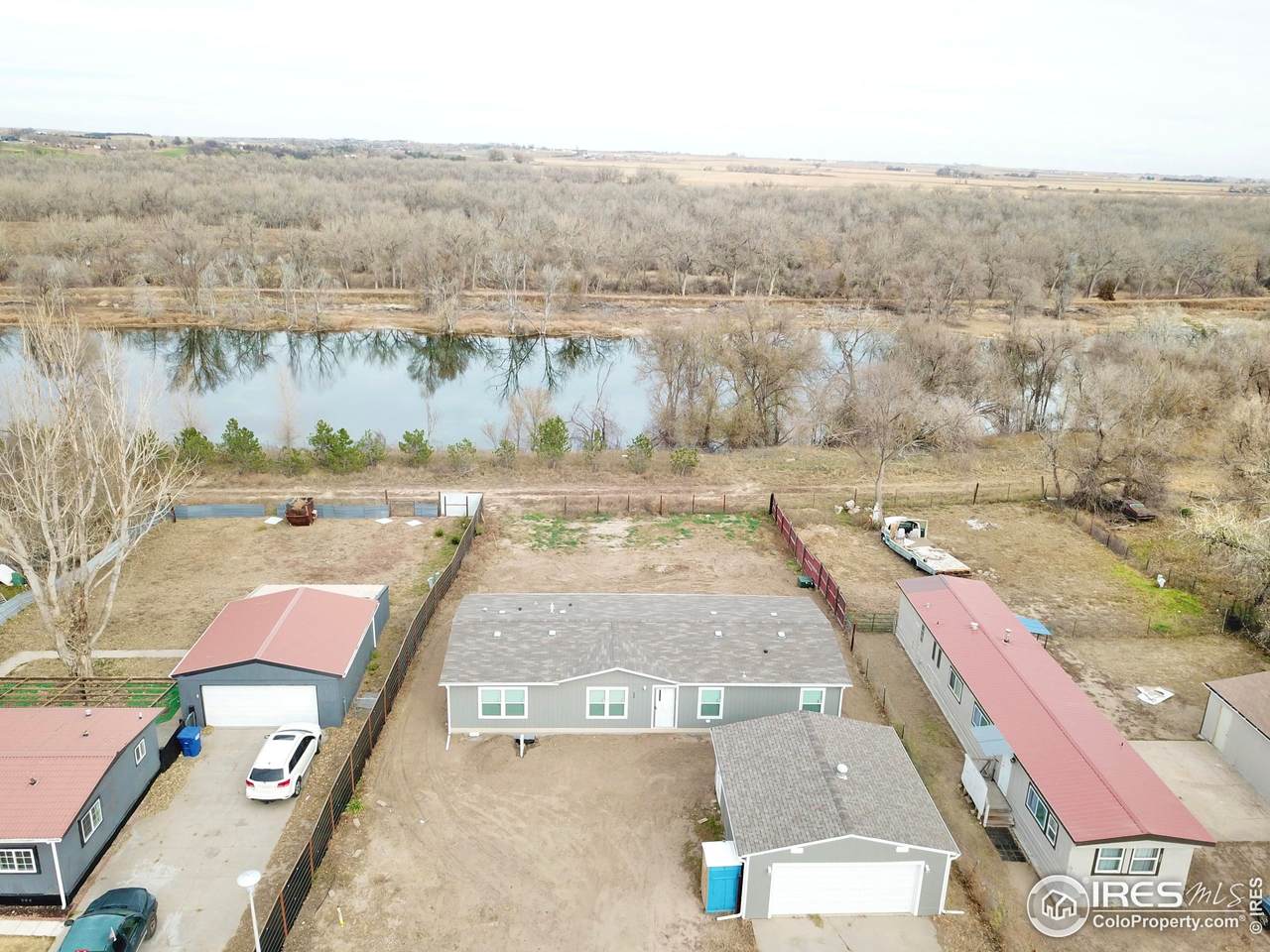 220 Crest Dr - Photo 1